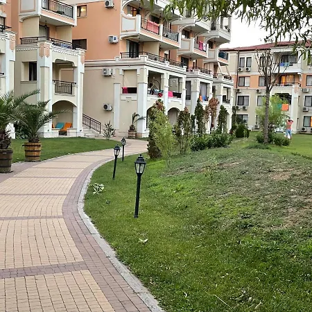 Life Apartment